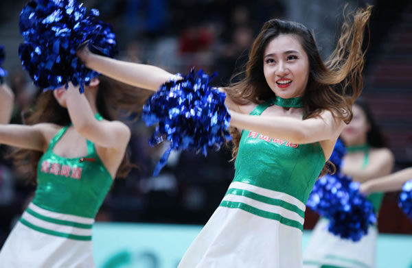 34座冠军奖杯🏆！拜仁社媒致敬穆勒：真正的传奇生涯❤️🤍