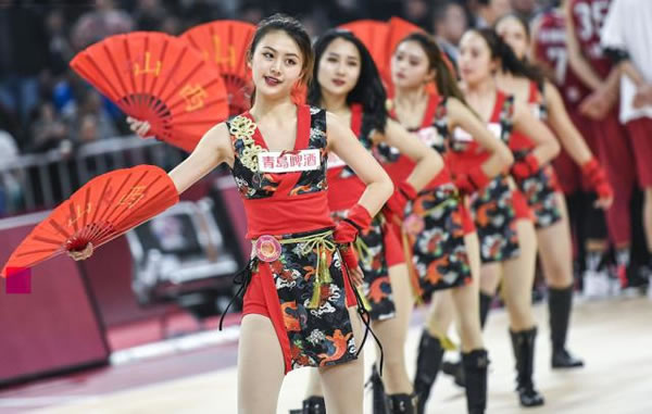 阿劳霍喊话球迷：当初没人看好但现在联赛夺冠；欧冠冠军一定会来